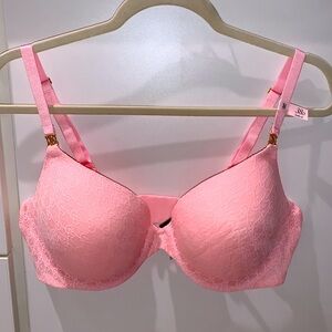 Victoria’s Secret 38D new bra